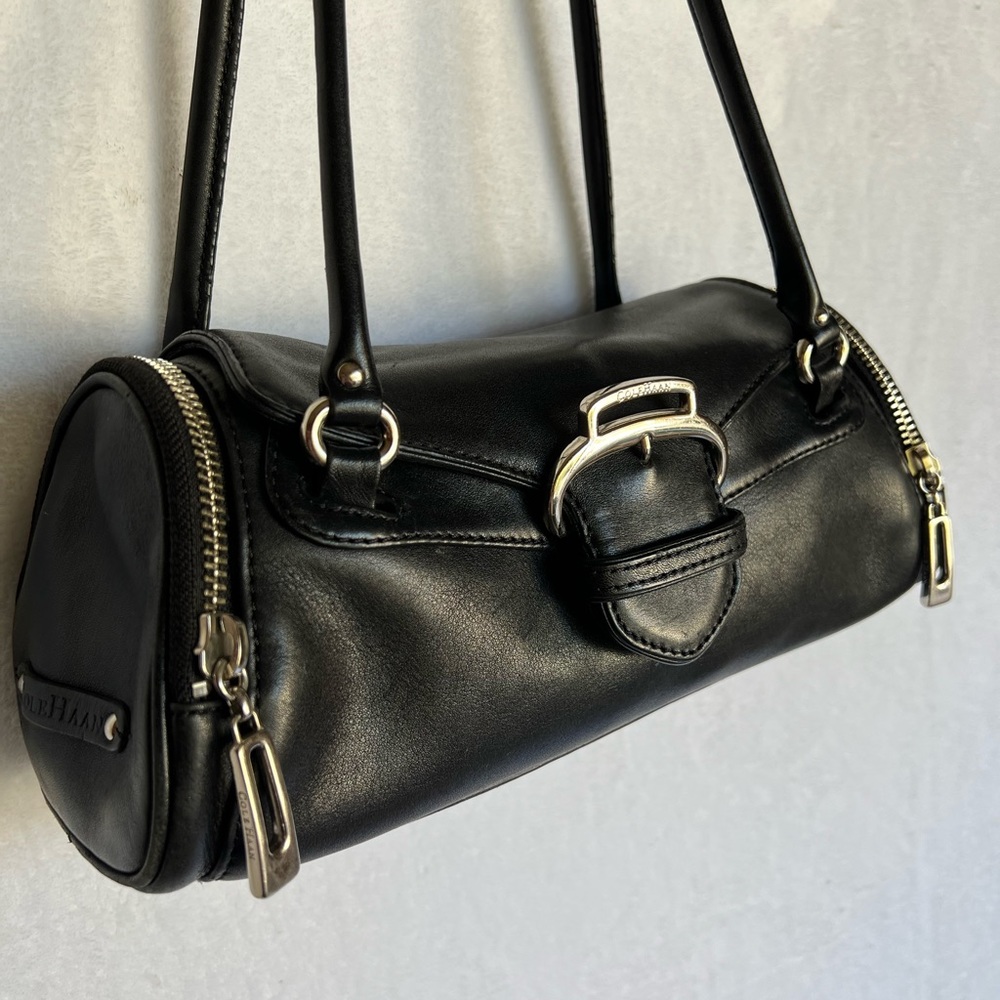 Vintage Cole Haan BEAUTIFUL Baguette Leather Purse Black EUC